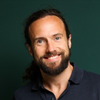 Dr Jakob Foerster